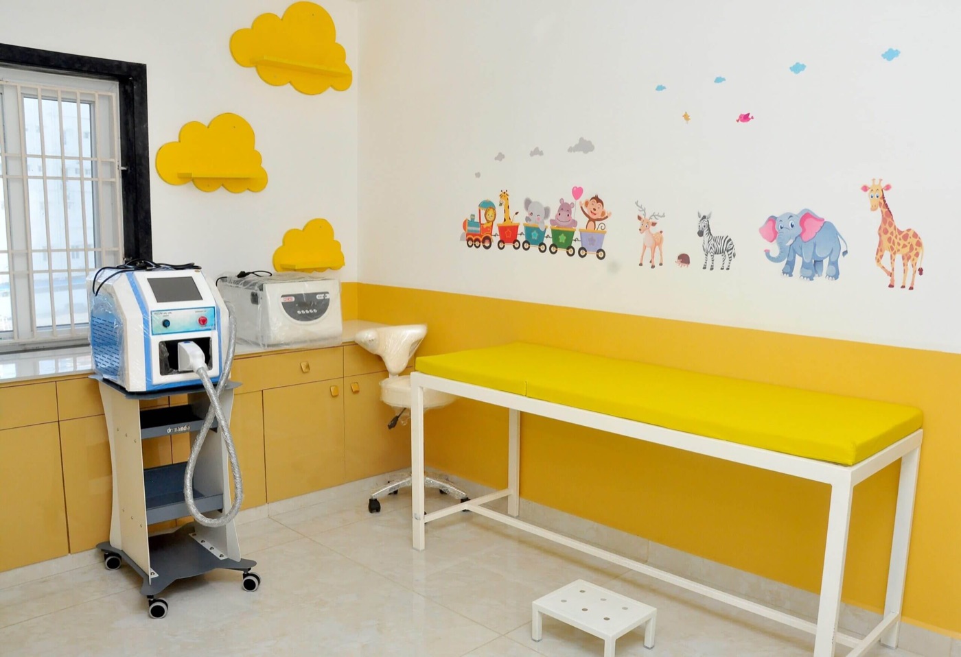 Child-friendly paediatric room